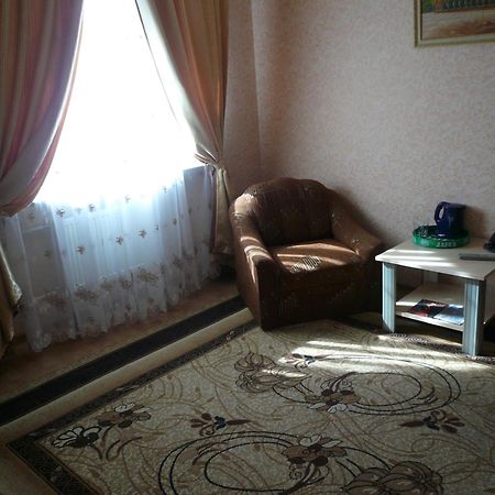 Gostiniy Dvor Hotell Vinnytsia Exteriör bild