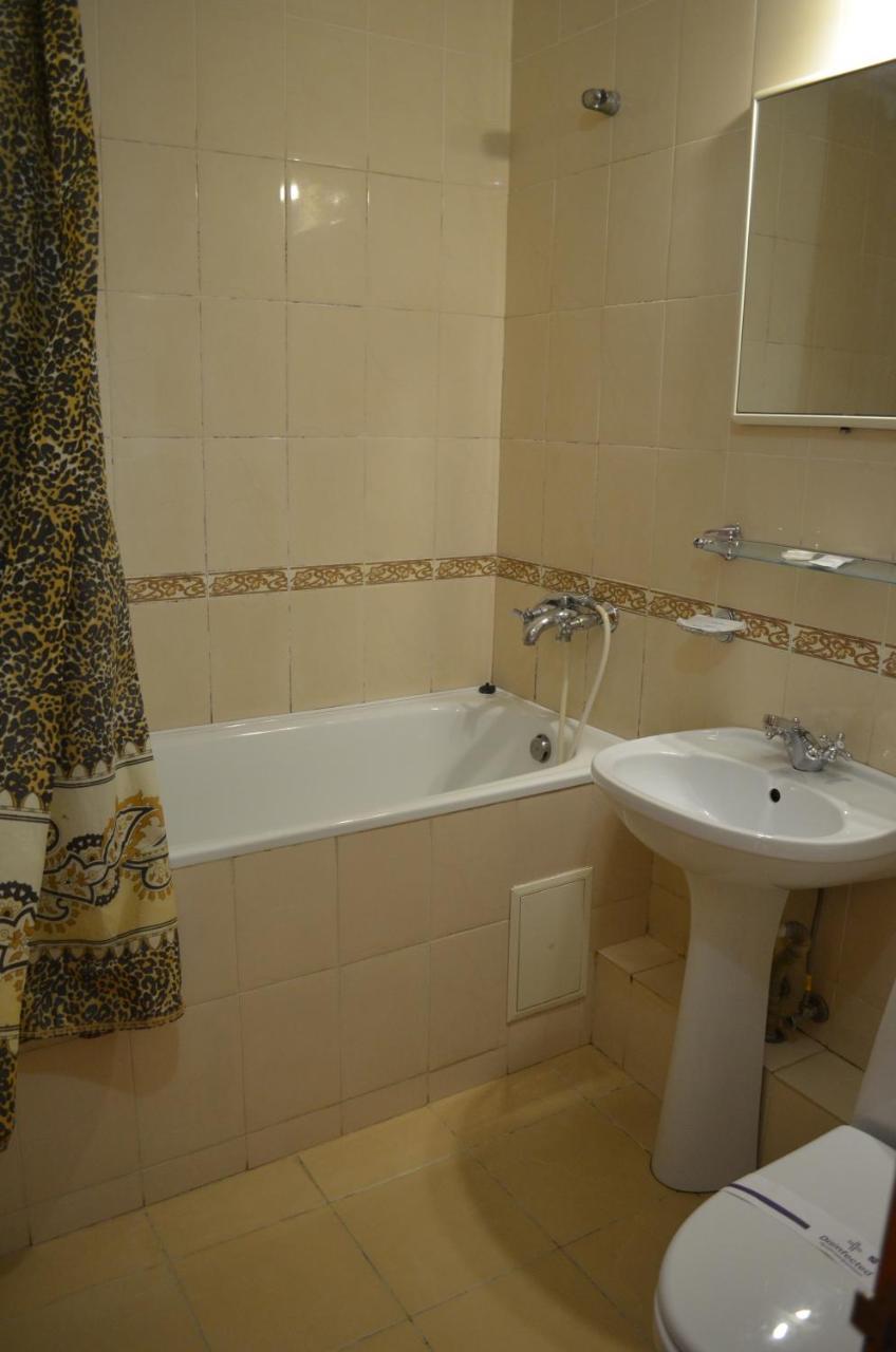 Gostiniy Dvor Hotell Vinnytsia Exteriör bild