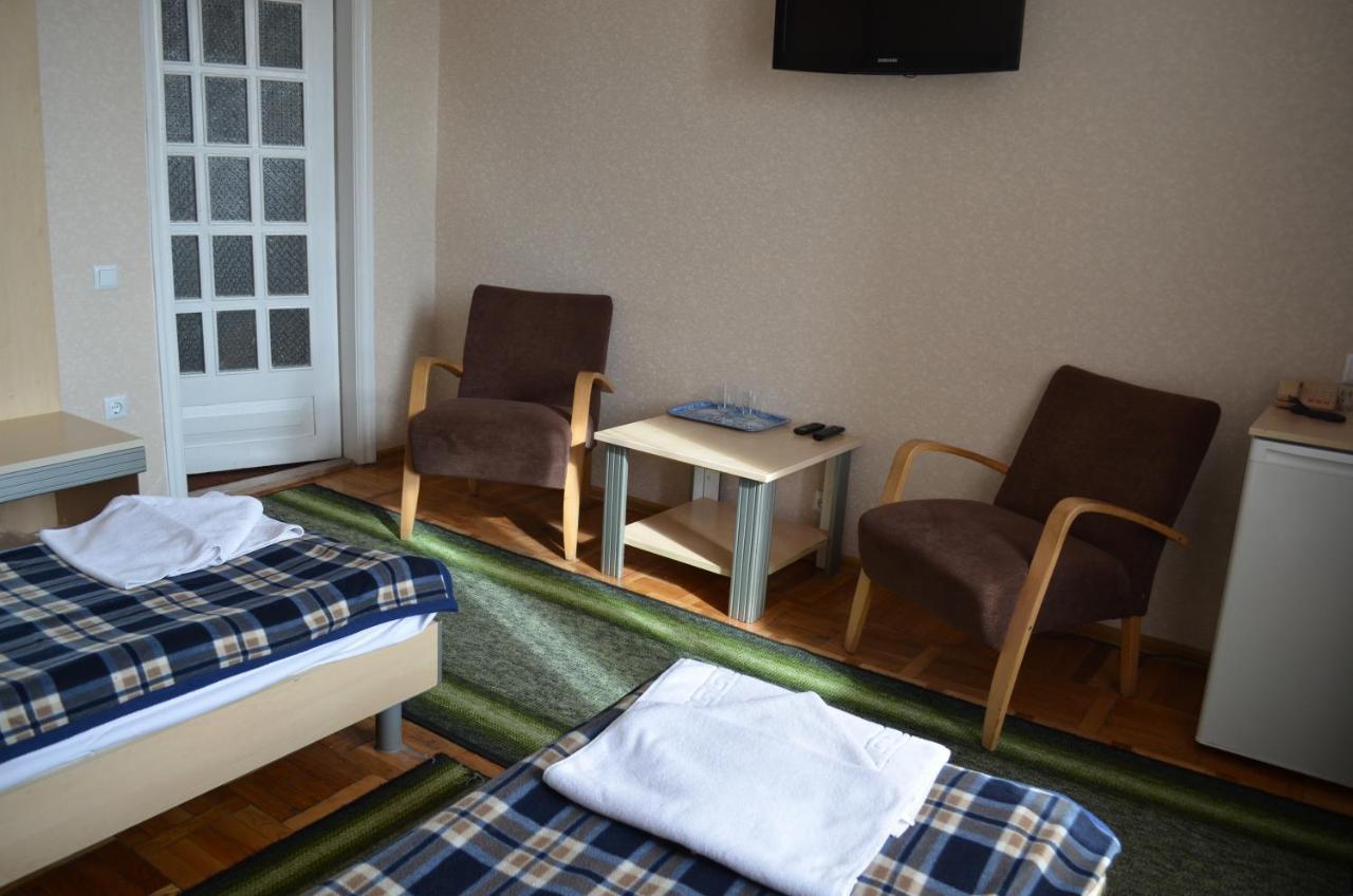 Gostiniy Dvor Hotell Vinnytsia Exteriör bild