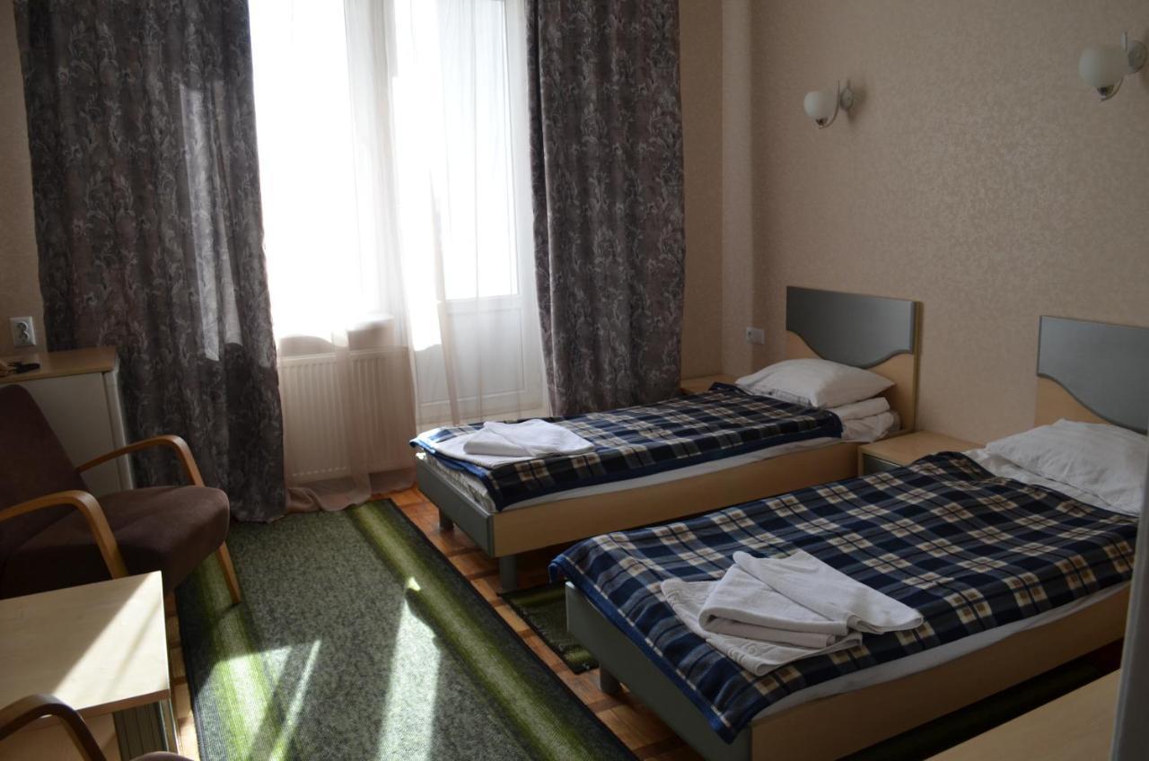 Gostiniy Dvor Hotell Vinnytsia Exteriör bild