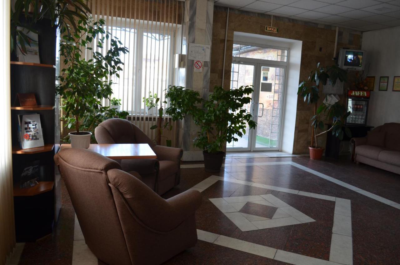 Gostiniy Dvor Hotell Vinnytsia Exteriör bild