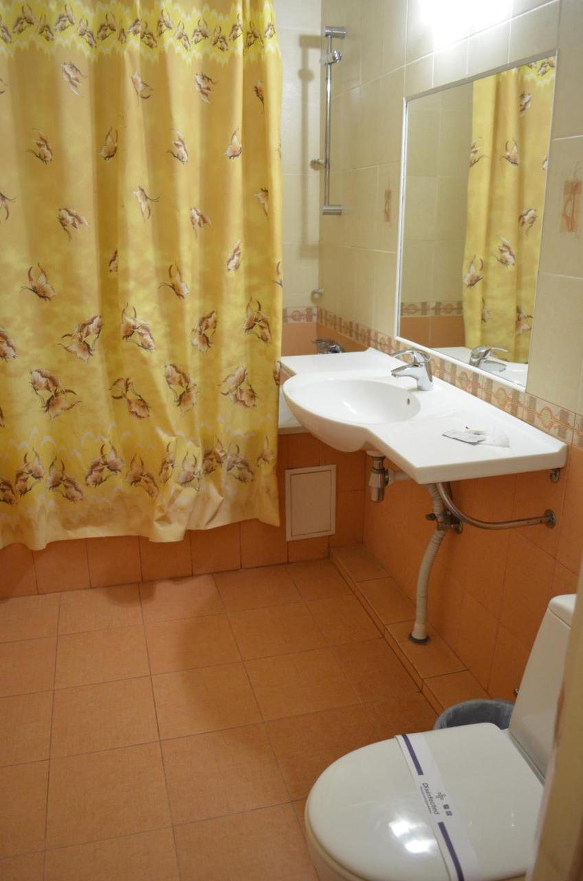 Gostiniy Dvor Hotell Vinnytsia Exteriör bild